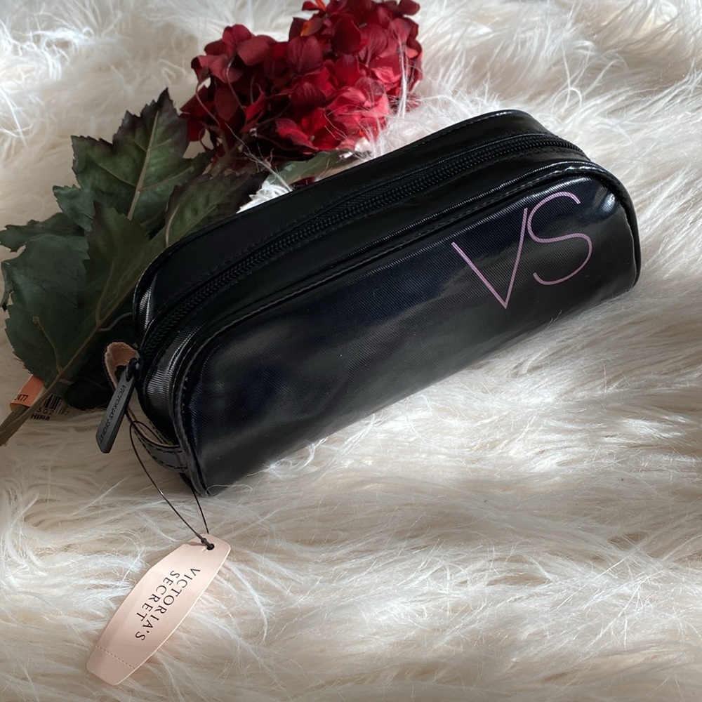 New VICTORIA's SECRET cosmetics case